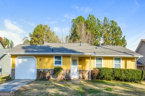 5586 Mallard Trl, Lithonia, GA, 30058-8316 | Card Image