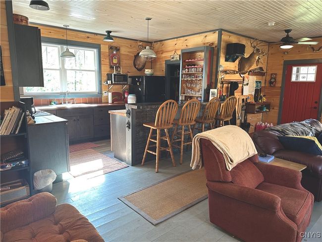 Living Room | Image 15