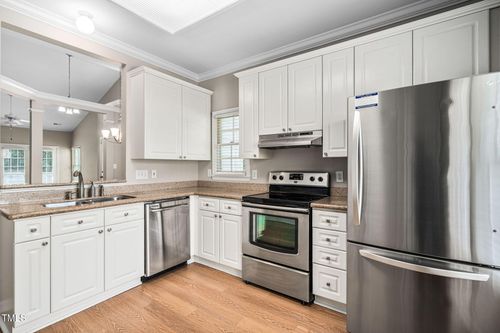 2 Lake Village Dr, Durham, NC, 27713-8952 | Card Image