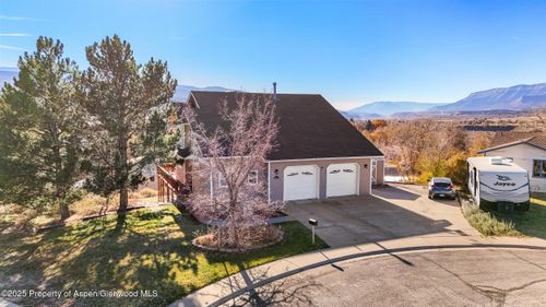 949 Edelweiss Ct, Rifle, CO, 81650-2122 | Card Image