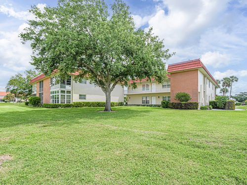 105-4 Vista Palm Lane, Vero Beach, FL, 32962 | Card Image