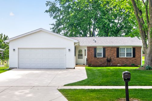 1526 Pebblewood Dr, Sycamore, IL, 60178-2730 | Card Image