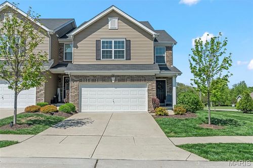 501 Peruque Commons Ct, Wentzville, MO, 63385-4880 | Card Image