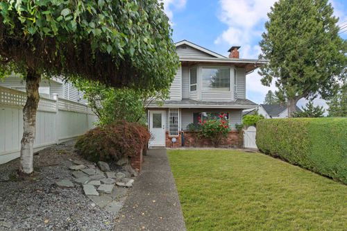 409 Sherbrooke St, New Westminster, BC, V3L3N1 | Card Image