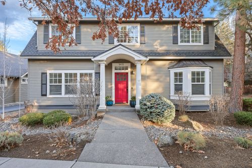 2472 Nw Shields Dr, Bend, OR, 97703-6713 | Card Image