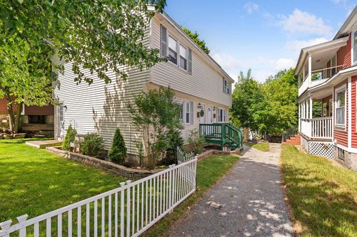 842 Beech St, Manchester, NH, 03104-3137 | Card Image