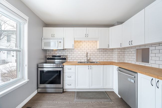 47 - 1020 Central Park Dr, House attached with 3 bedrooms, 3 bathrooms and 1 parking in Brampton ON | Image 6