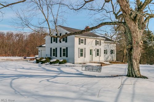 12567 Girdled Rd, Concord Township, OH, 44077-8708 | Card Image