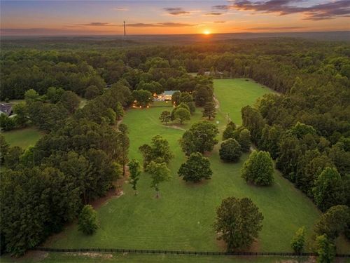 4 J Smith Rd, Newnan, GA, 30263-4018 | Card Image