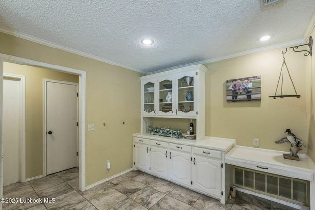 202 S Garland St, House other with 4 bedrooms, 2 bathrooms and null parking in Plainview TX | Image 14