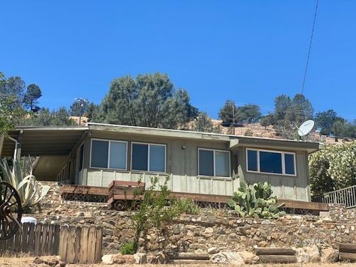 757 Bristlecone Dr, Wofford Heights, CA, 93285-9508 | Card Image