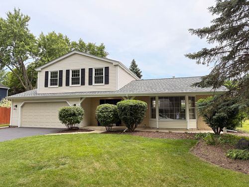 1554 Chickasaw Dr, Naperville, IL, 60563-1306 | Card Image