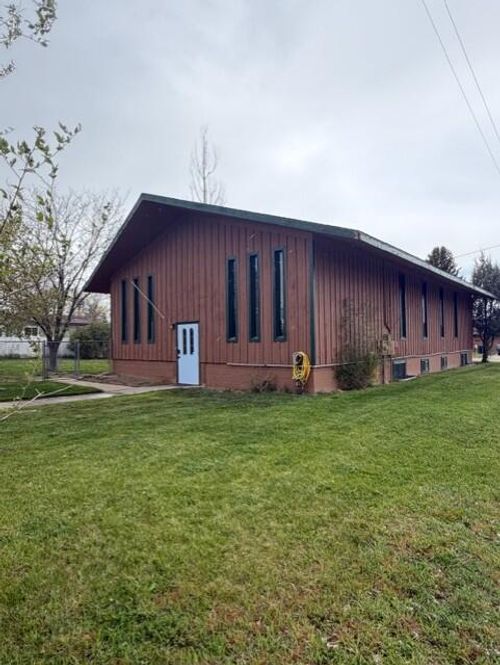 1073 Florence Ave, Sheridan, WY, 82801-2816 | Card Image