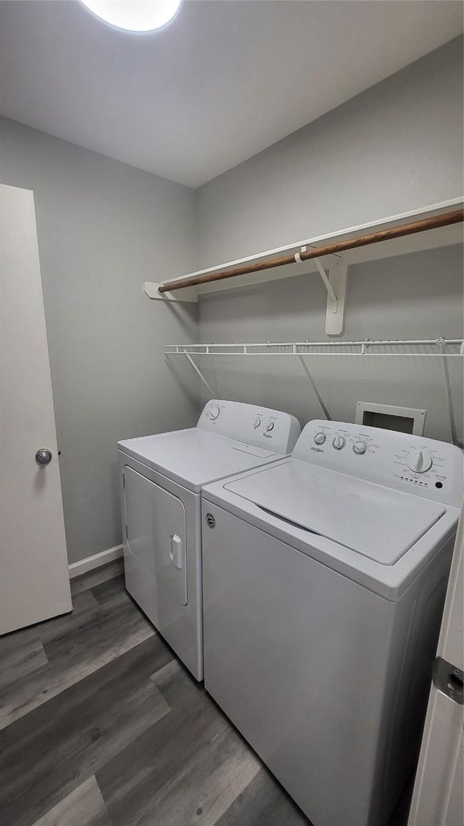 Laundry Room | Image 12