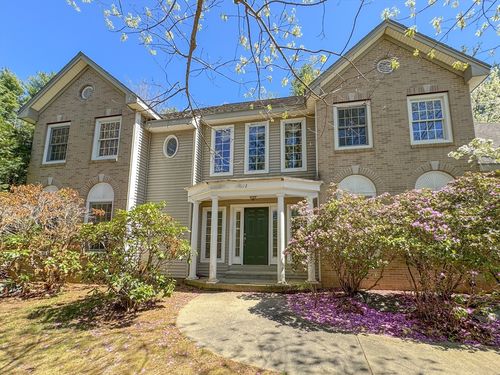 12 Appleseed Dr, Westborough, MA, 01581-3652 | Card Image