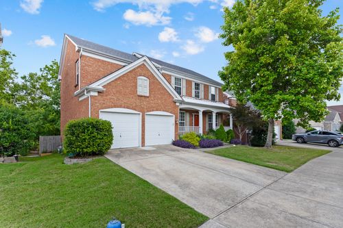 9738 Northfork Dr, Brentwood, TN, 37027-8333 | Card Image