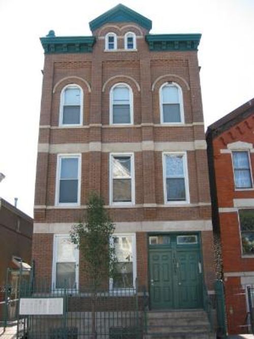 2rb-1025 W Cullerton St, Chicago, IL, 60608-3335 | Card Image