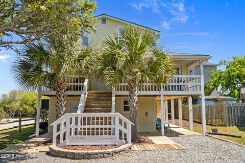 7710 8th Ave, N Topsail Beach, NC, 28460-8044 | Card Image