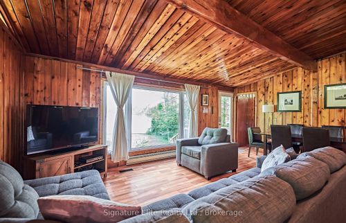 155 Wychwood Cres, Fenelon Falls, ON, K0M1N0 | Card Image