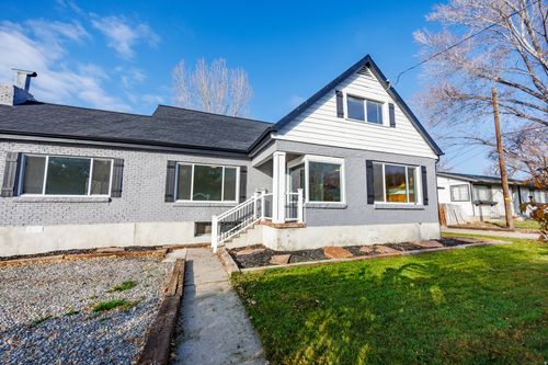 30 S 300 E, Pleasant Grove, UT, 84062-2727 | Card Image