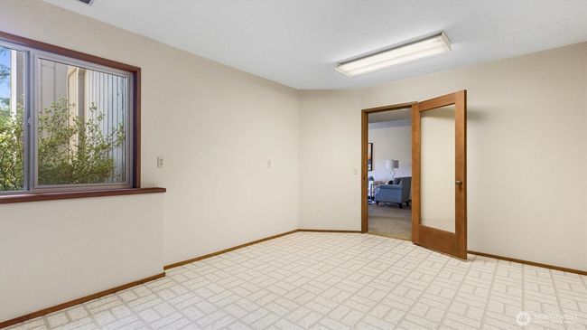 Exercise room, art studio, workshop... | Image 27
