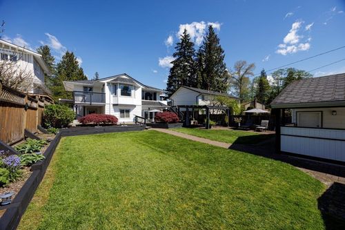 895 E 12th Street, North Vancouver, BC, V7L2L2 | Card Image