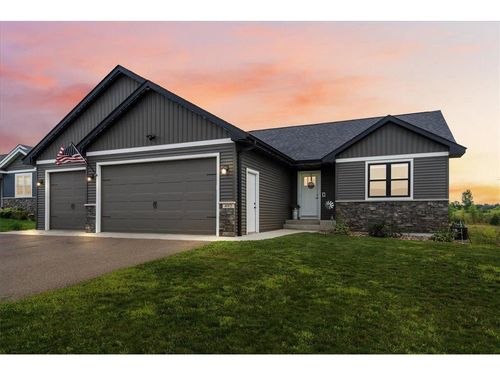 492 Prairie Rd, New Richmond, WI, 54017-1255 | Card Image