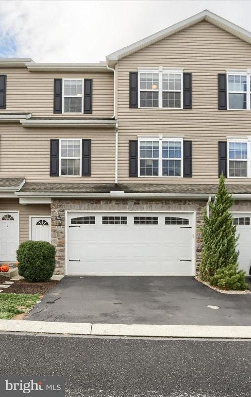 813 Spring Rock Ct, MECHANICSBURG, PA, 17055-6935 | Card Image