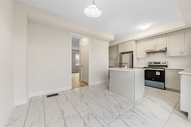21 Kennisis Way, House attached with 3 bedrooms, 3 bathrooms and 1 parking in Vaughan ON | Image 8