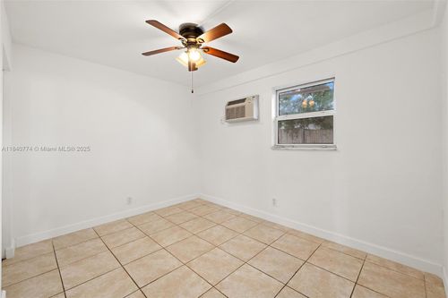 1-521-517 Nw 18th Ave, Fort Lauderdale, FL, 33311-8739 | Card Image