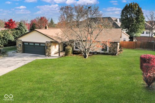 1181 Cambridge Dr, Greenwood, IN, 46142-1004 | Card Image