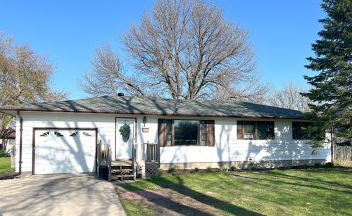 1118 Division St N, Clara City, MN, 56222-1229 | Card Image