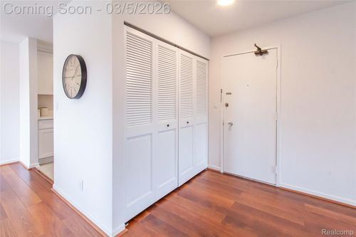 apt-305-2104 Pauline Blvd, Ann Arbor, MI, 48103-5171 | Card Image