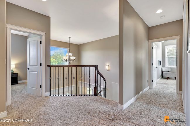 Upper Level Foyer | Image 26