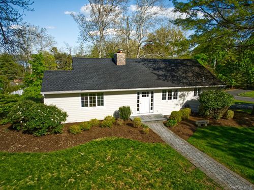102 Wydendown Rd, Nyack, NY, 10960-1210 | Card Image