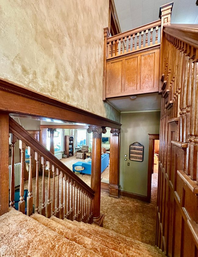 Main Wraparound Staircase | Image 33