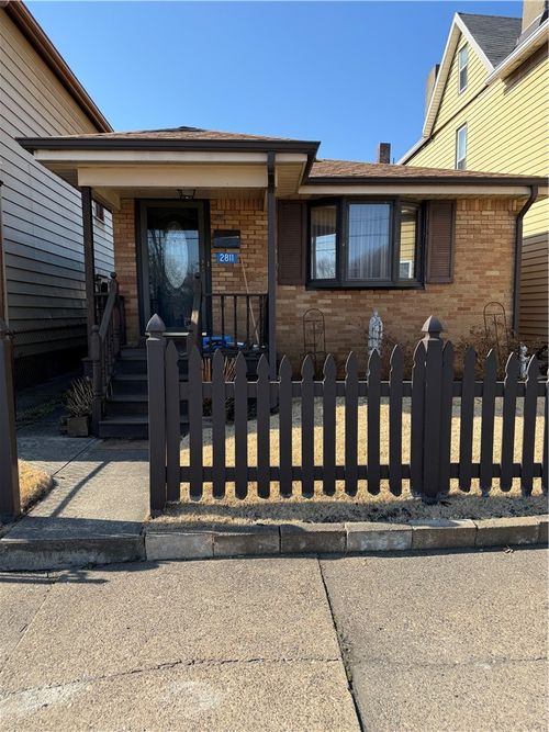 2811 Bowman Ave, Mckeesport, PA, 15132-3207 | Card Image