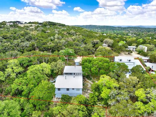 137 Hilltop Loop E, Lakehills, TX, 78063-6916 | Card Image