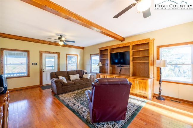 200 Bp Tree Farm Ln, House other with 3 bedrooms, 3 bathrooms and null parking in Sparta NC | Image 8