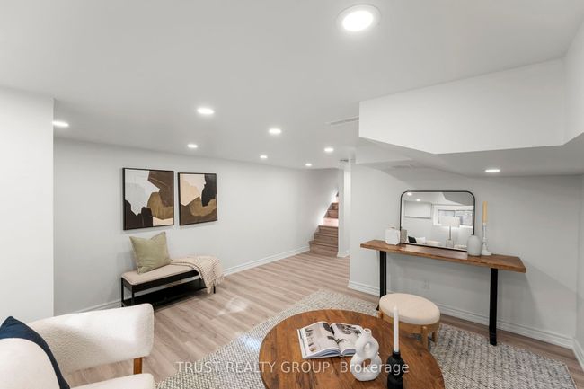 121 Palmerston Ave, House attached with 4 bedrooms, 3 bathrooms and null parking in Toronto ON | Image 19