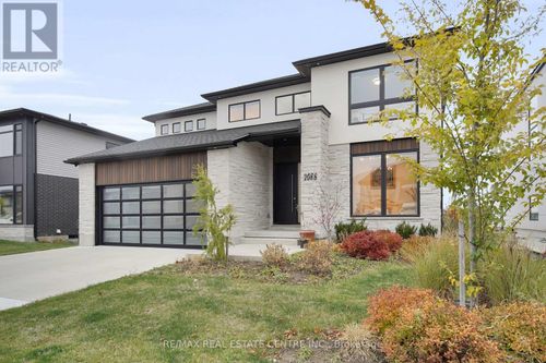 2088 Ironwood Road, London South (South K), ON, N6K0H8 | Card Image