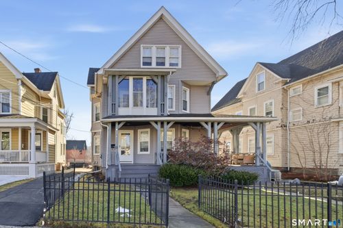 198 Oxford St, Hartford, CT, 06105-2519 | Card Image