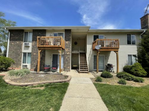 112-2800 Light Rd, Oswego, IL, 60543-9242 | Card Image
