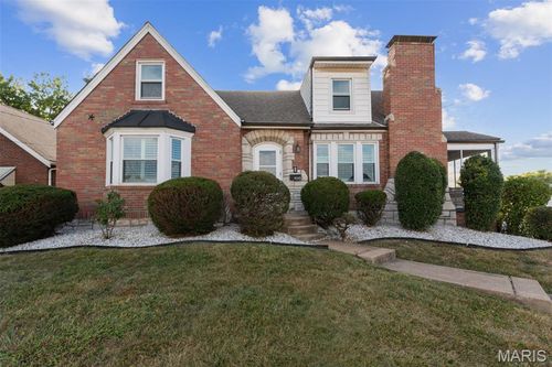 9013 Pilot Ave, Affton, MO, 63123-4613 | Card Image