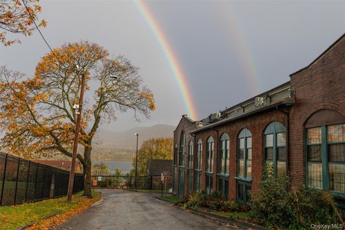 apt-325e-70 Johnes St, Newburgh, NY, 12550-5672 | Card Image