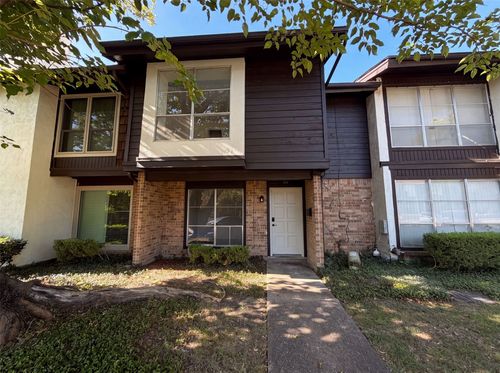 260 Rolling Hills Pl, Lancaster, TX, 75146-1026 | Card Image