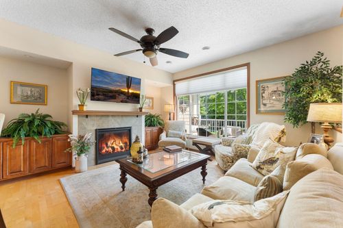 3090-14518 Florissant Path, Apple Valley, MN, 55124-4535 | Card Image