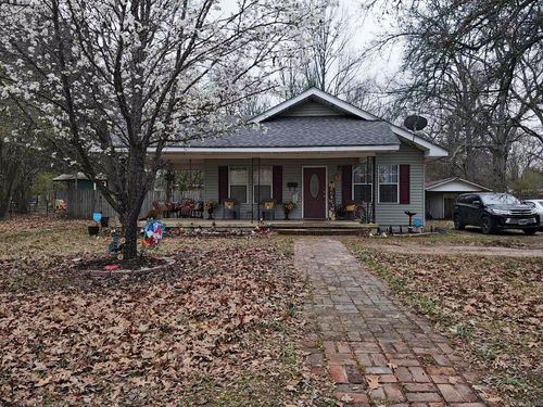 908 E Pine St, Gurdon, AR, 71743-1328 | Card Image