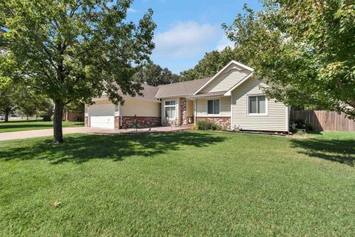 2019 S Hedgecliff, Wichita, KS, 67207 | Card Image