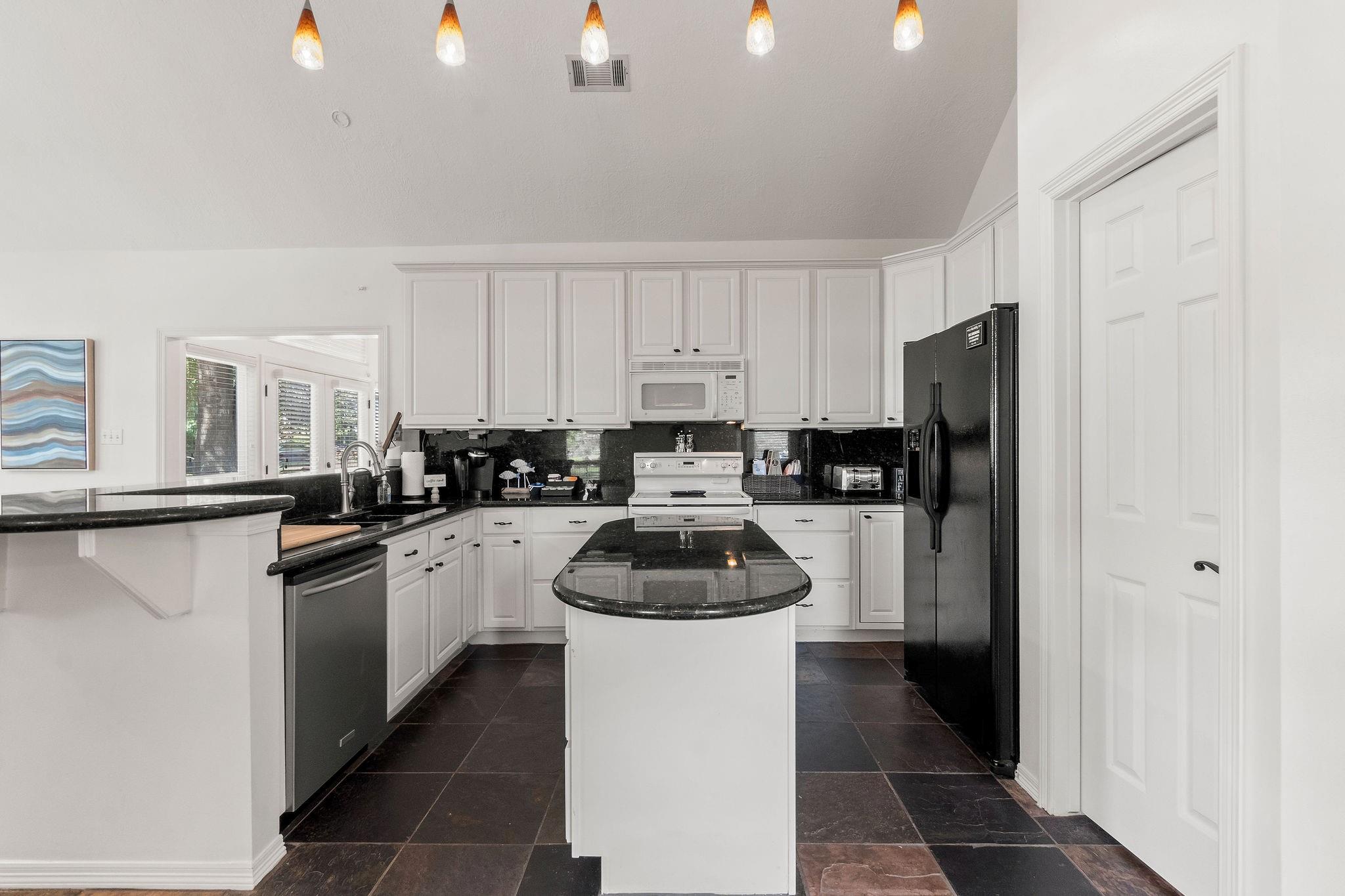 Residential Lease in Willis 5